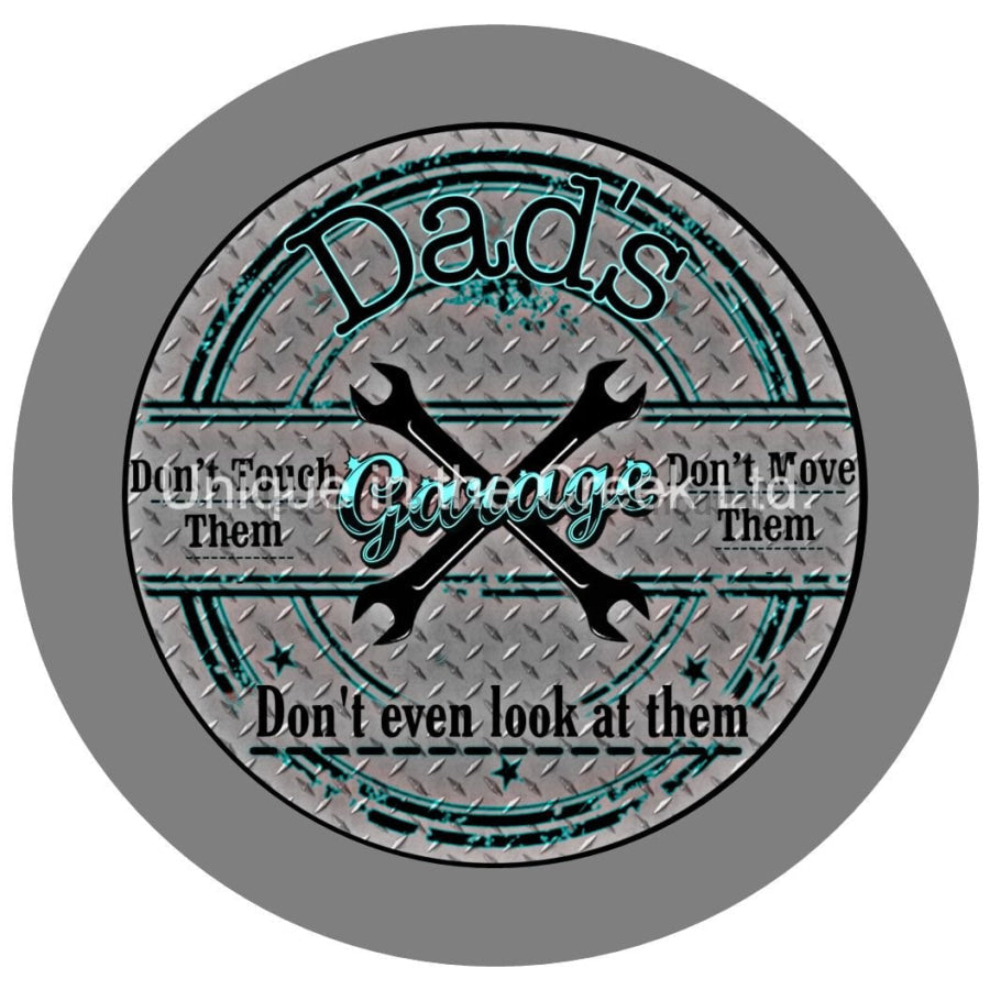 FATHER'S DAY DAD'S GARAGE DADS 10.5" Vinyl Wreath Sign - UTIC-VINYL-V1110